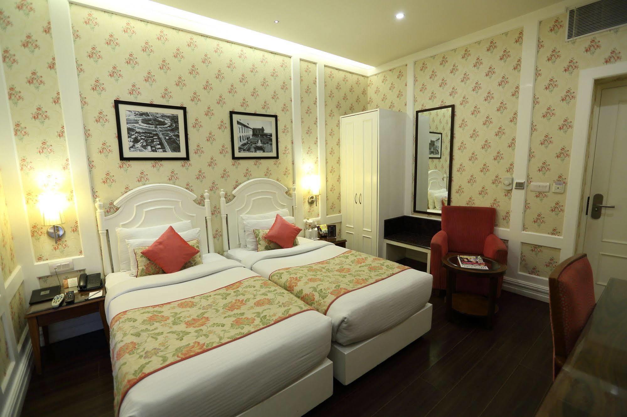 Hotel Bright New Delhi Eksteriør billede